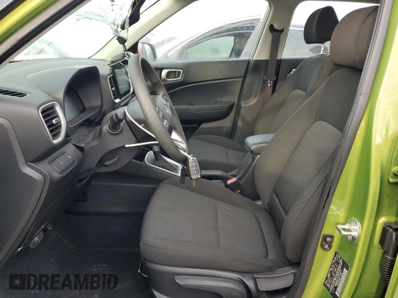 2024 Hyundai Venue SE with VIN KMHRB8A31RU320258, listed as a Copart auction lot 77896284 with 3,013 mi miles and Non Repairable. Bid and sale history available at DreamBid. Image 7.