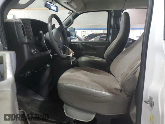 2018 Chevrolet Express Passenger LT с VIN 1GAZGPFGXJ1244873, выставлен на аукционе Copart как лот 44595725 с пробегом 149 127 миль миль и Списание • Salvage title. История ставок и продаж доступна на DreamBid. Изображение 7.
