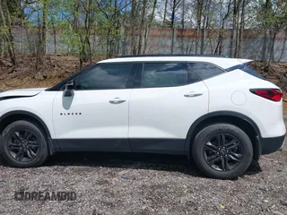 2021 Chevrolet Blazer LT с VIN 3GNKBHRS1MS569998, выставлен на аукционе IAAI как лот 42178844 с пробегом 55 969 миль миль и . История ставок и продаж доступна на DreamBid. Изображение 15.
