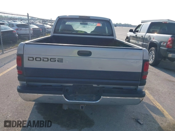 1998 Dodge 1500 z VIN 1B7HC13Y7WJ121175, wystawiony jako IAAI lot #42380600 z przebiegiem 108 539 mil mil oraz . Historia ofert i sprzedaży dostępna na DreamBid. Obrazek 6.