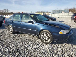 2000 Volvo S70 z VIN YV1LS56D3Y2658047, wystawiony jako Copart lot #79884694 z przebiegiem 112 846 mil mil oraz Szkody całkowita. Historia ofert i sprzedaży dostępna na DreamBid. Obrazek 4.