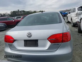 2013 Volkswagen Jetta Sedan SE with VIN 3VWDP7AJ3DM211027, listed as a IAAI auction lot 41849198 with 125,624 mi miles. Bid and sale history available at carsss.com. Image 16.
