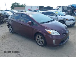 2013 Toyota Prius One z VIN JTDKN3DUXD5620985, wystawiony jako IAAI lot #42392931 z przebiegiem 213 392 mil mil oraz . Historia ofert i sprzedaży dostępna na DreamBid. Obrazek 1.