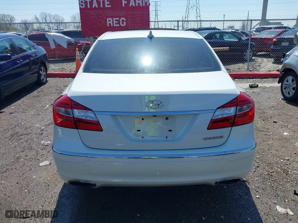 2013 Hyundai Genesis 3.8L with VIN KMHGC4DDXDU238054, listed as a IAAI auction lot 41957297 with 195,383 mi miles. Bid and sale history available at carsss.com. Image 16.