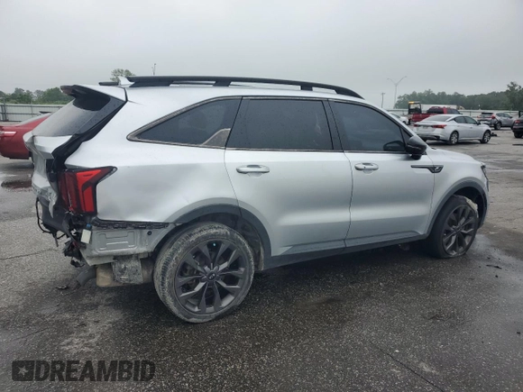 2021 Kia Sorento EX with VIN 5XYRHDLF9MG071527, listed as a Copart auction lot 58660985 with 111,057 mi miles and Clean title. Bid and sale history available at DreamBid. Image 3.