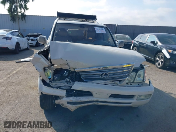 2003 Lexus LX with VIN JTJHT00W533530284, listed as a IAAI auction lot 40605506 with Not Provided miles. Bid and sale history available at carsss.com. Image 6.