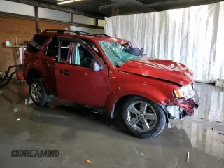2012 Ford Escape XLT с VIN 1FMCU9DG4CKB27335, выставлен на аукционе Copart как лот 61347245 с пробегом Не указан миль и Списание • Salvage title. История ставок и продаж доступна на DreamBid. Изображение 4.