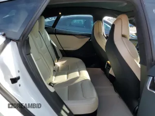 2019 Tesla Model S 100D with VIN 5YJSA1E44KF335113, listed as a Copart auction lot 82936844 with 89,770 mi miles and Salvage title. Bid and sale history available at DreamBid. Image 10.