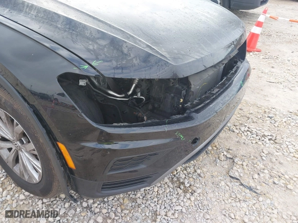 2018 Volkswagen Tiguan S with VIN 3VV0B7AX5JM109066, listed as a IAAI auction lot 41866569 with 83,448 mi miles. Bid and sale history available at carsss.com. Image 21.