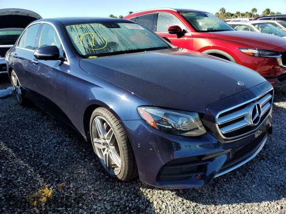 2019 Mercedes-Benz E-Class E 300 with VIN WDDZF4JB9KA570210, listed as a Copart auction lot 61803982 with 0 mi miles. Bid and sale history available at carsss.com. Image 1.