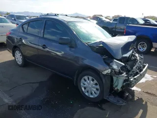 2015 Nissan Versa SV with VIN 3N1CN7AP5FL801511, listed as a IAAI auction lot 41862144 with 111,153 mi miles. Bid and sale history available at carsss.com. Image 1.