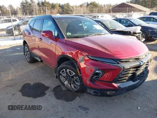 2023 Chevrolet Blazer RS z VIN 3GNKBKRS3PS220035, wystawiony jako IAAI lot #41335553 z przebiegiem 21 739 mil mil oraz . Historia ofert i sprzedaży dostępna na DreamBid. Obrazek 1.