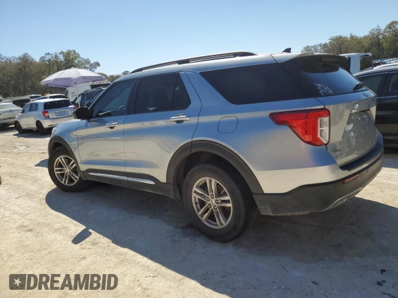 2024 Ford Explorer XLT with VIN 1FMSK7DHXRGA16167, listed as a Copart auction lot 48586445 with 17,440 mi miles and Salvage Title. Bid and sale history available at carsss.com. Image 2.
