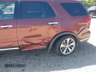 2018 Ford Explorer Limited with VIN 1FM5K8F82JGC13385, listed as a IAAI auction lot 42095711 with 82,165 mi miles and . Bid and sale history available at carsss.com. Image 6.
