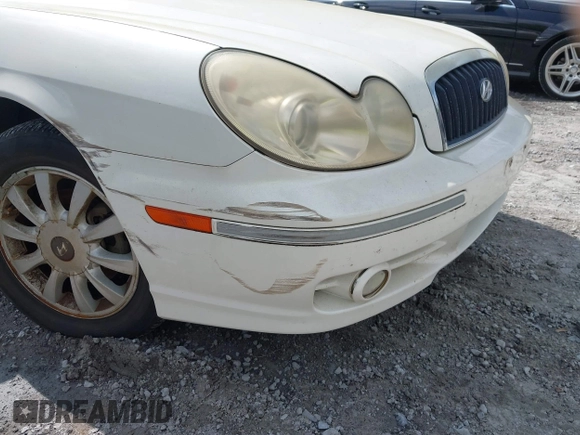 2004 Hyundai Sonata GLS with VIN KMHWF35H54A014853, listed as a IAAI auction lot 42083815 with 95,836 mi miles. Bid and sale history available at carsss.com. Image 6.