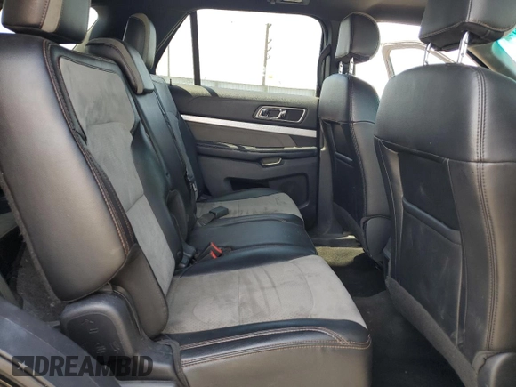 2017 Ford Explorer XLT with VIN 1FM5K8D81HGA05513, listed as a Copart auction lot 62492985 with 121,729 mi miles and Salvage title. Bid and sale history available at DreamBid. Image 11.