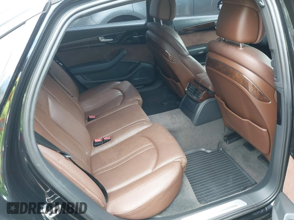 2015 Audi A8 3.0T z VIN WAU3GAFD4FN039482, wystawiony jako IAAI lot #42330349 z przebiegiem 132 718 mil mil oraz . Historia ofert i sprzedaży dostępna na DreamBid. Obrazek 8.