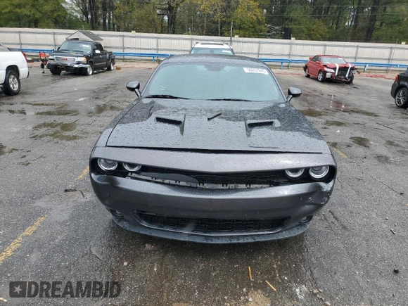 2020 Dodge Challenger SXT with VIN 2C3CDZAG8LH176915, listed as a Copart auction lot 50257645 with 43,787 mi miles and Salvage Title. Bid and sale history available at DreamBid. Image 5.