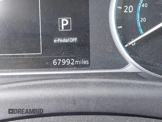 2019 Nissan LEAF SV z VIN 1N4AZ1CP7KC303423, wystawiony jako IAAI lot #42217532 z przebiegiem 67 992 mil mil oraz . Historia ofert i sprzedaży dostępna na DreamBid. Obrazek 16.