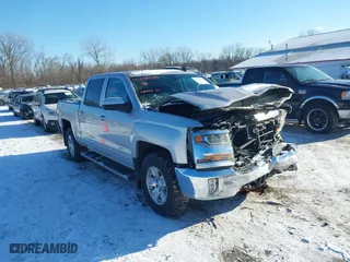 2017 Chevrolet Silverado 1500 LT with VIN 3GCUKREC2HG438481, listed as a IAAI auction lot 41248539 with 84,438 mi miles. Bid and sale history available at carsss.com. Image 1.