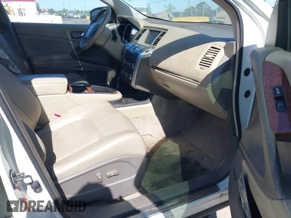 2009 Nissan Murano S with VIN JN8AZ18W79W210697, listed as a IAAI auction lot 42196159 with 172,435 mi miles and . Bid and sale history available at carsss.com. Image 5.