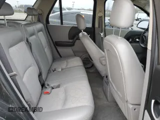 2004 Saturn VUE V6 z VIN 5GZCZ63424S823185, wystawiony jako Copart lot #52422295 z przebiegiem 171 362 mil mil oraz Czysty tytuł • Clean title. Historia ofert i sprzedaży dostępna na DreamBid. Obrazek 12.