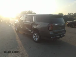2023 Chevrolet Suburban Premier z VIN 1GNSKFKD8PR305863, wystawiony jako IAAI lot #37536455 z przebiegiem 13 765 mil mil oraz . Historia ofert i sprzedaży dostępna na DreamBid. Obrazek 3.