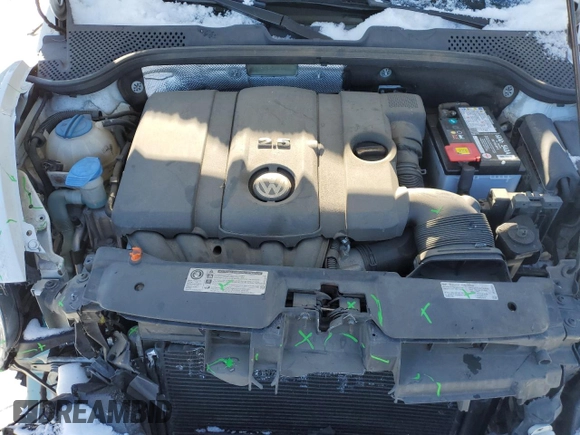 2013 Volkswagen Beetle 2.5L with VIN 3VWJP7AT9DM687870, listed as a Copart auction lot 87934875 with 91,557 mi miles and Salvage Title. Bid and sale history available at DreamBid. Image 13.
