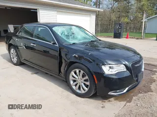 2018 Chrysler 300 Limited with VIN 2C3CCAKG1JH199016, listed as a IAAI auction lot 42065891 with 85,547 mi miles. Bid and sale history available at carsss.com. Image 1.