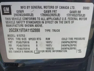 2004 Chevrolet Silverado 1500 Z71 with VIN 2GCEK19T041152888, listed as a IAAI auction lot 42121958 with 109,050 mi miles. Bid and sale history available at carsss.com. Image 9.