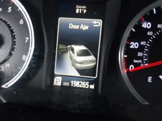 2017 Toyota Camry XLE with VIN 4T1BF1FK7HU789379, listed as a IAAI auction lot 41922886 with 198,265 mi miles. Bid and sale history available at carsss.com. Image 7.