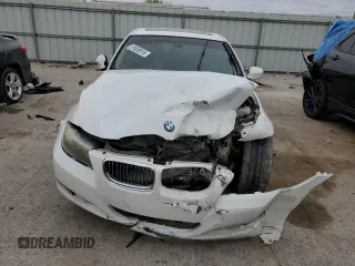 2011 BMW 3 Series 335d z VIN WBAPN7C58BA950567, wystawiony jako Copart lot #51859515 z przebiegiem Nie podano mil oraz Szkoda całkowita • Salvage title. Historia ofert i sprzedaży dostępna na DreamBid. Obrazek 5.