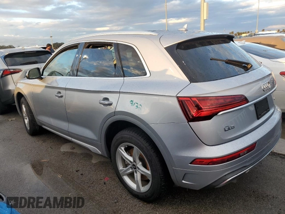 2021 Audi Q5 Premium with VIN WA1AAAFY2M2030111, listed as a Copart auction lot 62169672 with 0 mi miles. Bid and sale history available at carsss.com. Image 3.