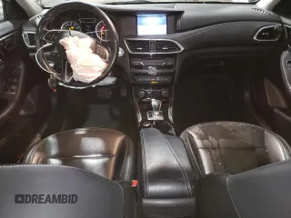 2017 Infiniti QX30 Luxury z VIN SJKCH5CR4HA038346, wystawiony jako Copart lot #44990635 z przebiegiem 65 391 mil mil oraz Szkody całkowita. Historia ofert i sprzedaży dostępna na DreamBid. Obrazek 8.