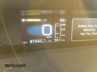 2018 Toyota Prius Two z VIN JTDKBRFU4J3058128, wystawiony jako Copart lot #83424624 z przebiegiem 87 440 mil mil oraz Szkoda całkowita • Salvage title. Historia ofert i sprzedaży dostępna na DreamBid. Obrazek 9.
