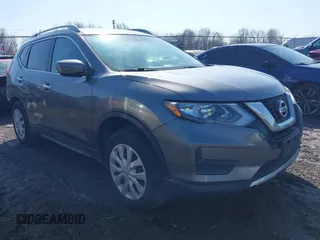 2017 Nissan Rogue SL with VIN 5N1AT2MV9HC825439, listed as a IAAI auction lot 41748840 with 152,116 mi miles. Bid and sale history available at carsss.com. Image 1.