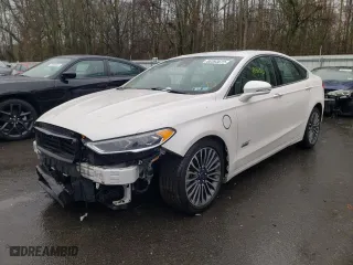 2017 Ford Fusion Energi Titanium with VIN 3FA6P0SU4HR277502, listed as a Copart auction lot 68393672 with 83,106 mi miles. Bid and sale history available at carsss.com. Image 1.