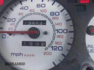 1994 Honda Civic z VIN 2HGEJ1126RH550161, wystawiony jako IAAI lot #41924031 z przebiegiem 139 547 mil mil oraz . Historia ofert i sprzedaży dostępna na DreamBid. Obrazek 15.