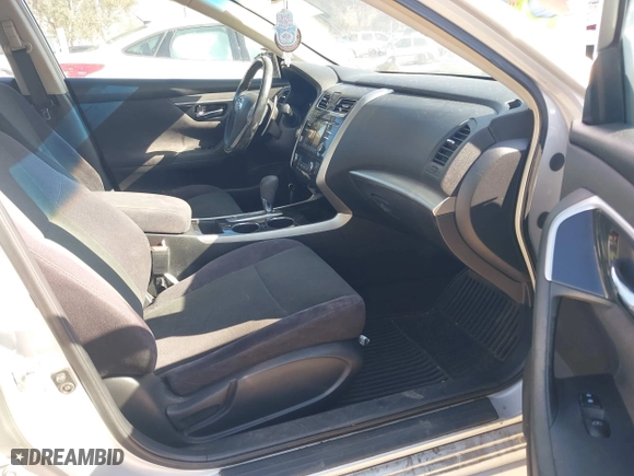 2013 Nissan Altima 3.5 SL with VIN 1N4BL3AP4DC111139, listed as a IAAI auction lot 41662164 with 120,111 mi miles. Bid and sale history available at carsss.com. Image 5.