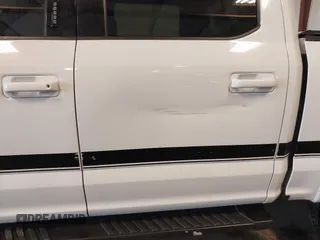 2016 Ford F-150 XLT with VIN 1FTEW1EF8GFD43685, listed as a IAAI auction lot 41984872 with 133,132 mi miles and . Bid and sale history available at carsss.com. Image 18.