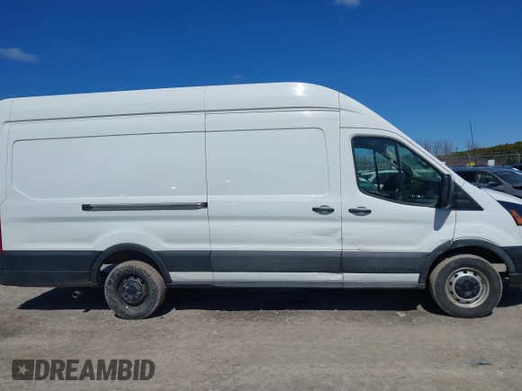 2022 Ford Transit Cargo z VIN 1FTBR3X8XNKA71066, wystawiony jako IAAI lot #41771120 z przebiegiem 87 702 mil mil oraz . Historia ofert i sprzedaży dostępna na DreamBid. Obrazek 12.