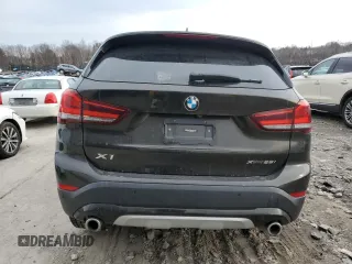 2020 BMW X1 xDrive28i with VIN WBXJG9C05L5P53985, listed as a Copart auction lot 40210323 with 32,411 mi miles. Bid and sale history available at carsss.com. Image 6.