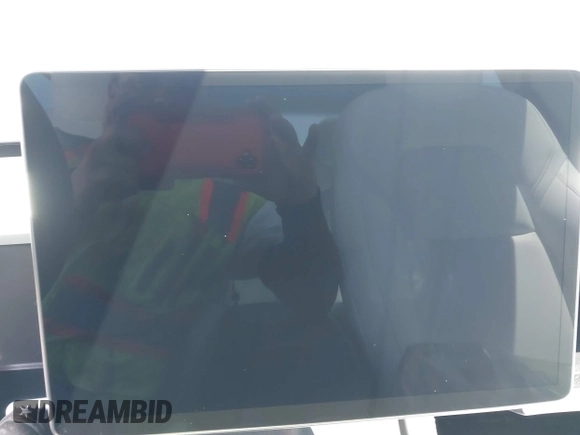 2022 Tesla Model 3 Long Range z VIN 5YJ3E1EB3NF348267, wystawiony jako IAAI lot #42323616 z przebiegiem Nie podano mil oraz . Historia ofert i sprzedaży dostępna na DreamBid. Obrazek 14.