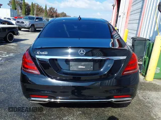 2020 Mercedes-Benz S-Class S 560 with VIN W1KUG8DB0LA560449, listed as a IAAI auction lot 41120552 with 121,855 mi miles. Bid and sale history available at carsss.com. Image 16.