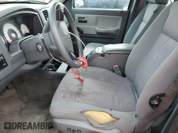 2007 Dodge Dakota ST z VIN 1D7HE22K87S241114, wystawiony jako Copart lot #53488205 z przebiegiem 151 265 mil mil oraz Szkoda całkowita • Salvage title. Historia ofert i sprzedaży dostępna na DreamBid. Obrazek 7.