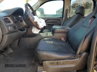 2014 GMC Yukon Denali z VIN 1GKS1EEF4ER244080, wystawiony jako Copart lot #88926145 z przebiegiem 179 101 mil mil oraz Szkoda całkowita • Salvage title. Historia ofert i sprzedaży dostępna na DreamBid. Obrazek 7.