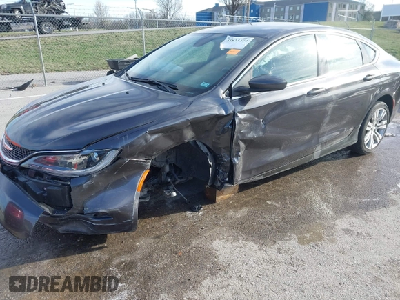 2015 Chrysler 200 Limited with VIN 1C3CCCABXFN528411, listed as a IAAI auction lot 41823474 with 53,925 mi miles. Bid and sale history available at carsss.com. Image 6.