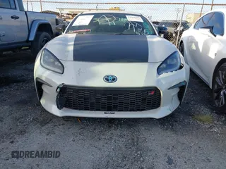 2024 Toyota GR86 TRUENO Edition with VIN JF1ZNBM17R9752784, listed as a IAAI auction lot 41262543 with 4,673 mi miles. Bid and sale history available at carsss.com. Image 12.