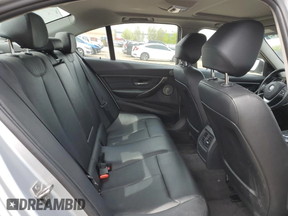 2013 BMW 3 Series 328i xDrive with VIN WBA3B3C5XDF531142, listed as a Copart auction lot 58651745 with 209,990 mi miles and Clean title. Bid and sale history available at DreamBid. Image 10.