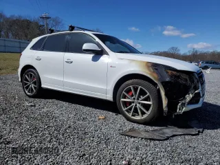 2016 Audi SQ5 Premium Plus with VIN WA1CCAFPXGA100555, listed as a Copart auction lot 47404525 with 84,495 mi miles and Salvage Title. Bid and sale history available at carsss.com. Image 4.